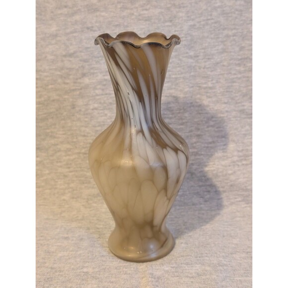 Vtg Hand Blown Brown & White Marble Spatter Confetti Swirl Glass Ruffled Vase - Picture 4 of 6